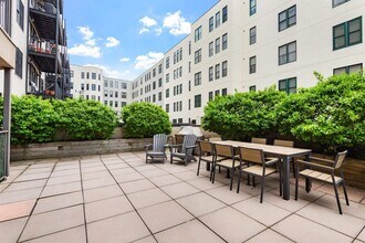 920 Jefferson St, Unit 501 in Hoboken, NJ - Building Photo - Building Photo