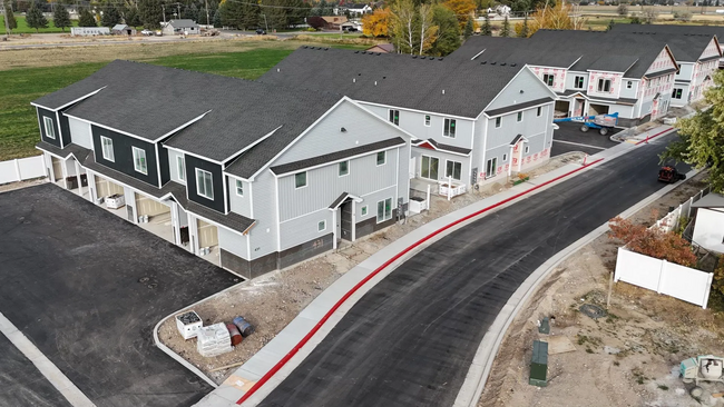 SouthBridge Townhomes in Idaho Falls, ID - Foto de edificio - Building Photo