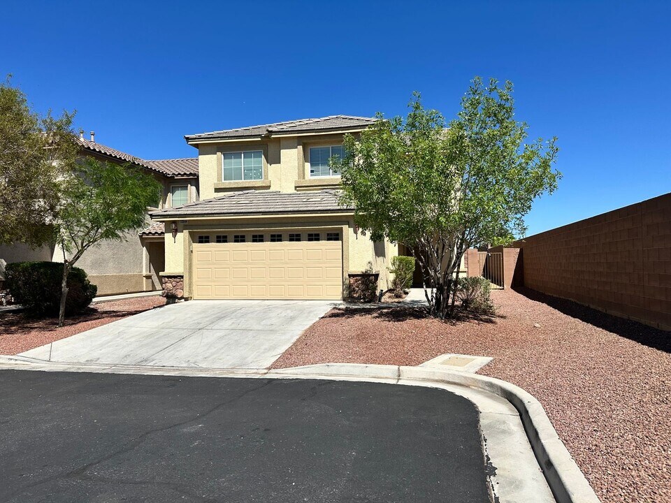 10644 Valley Edge Ct in Las Vegas, NV - Building Photo