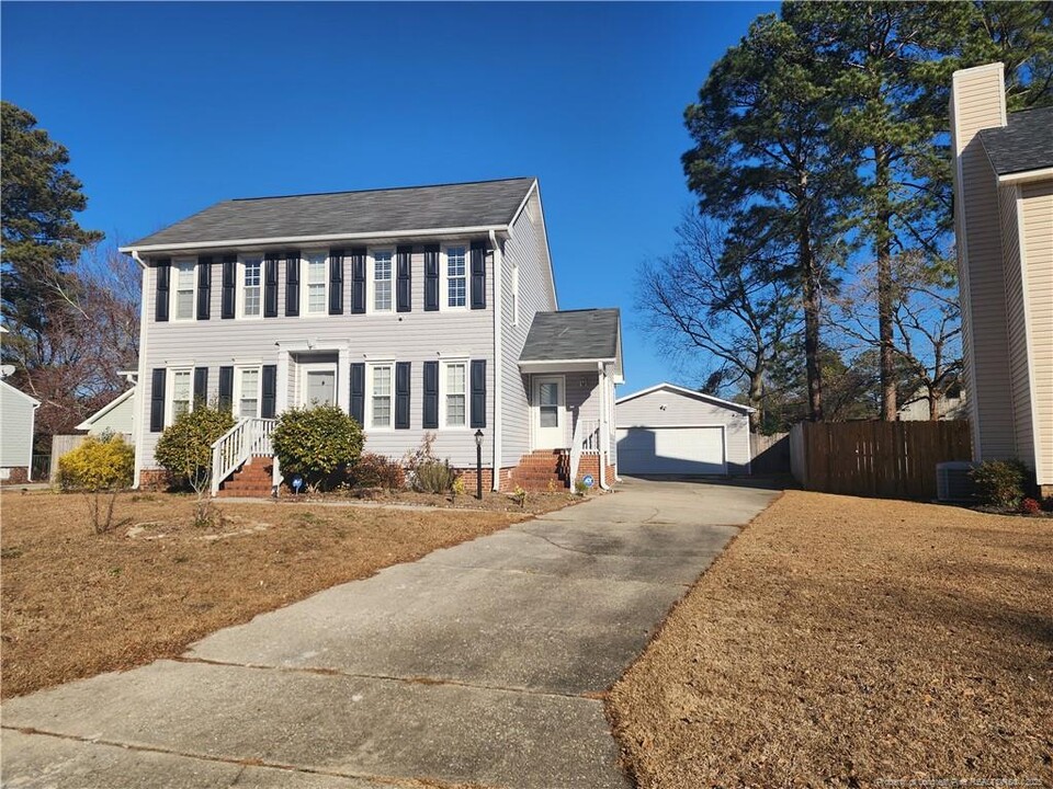 3460 McChoen Dr in Fayetteville, NC - Building Photo