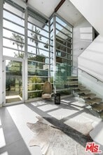 770 Paseo Miramar in Los Angeles, CA - Building Photo - Building Photo