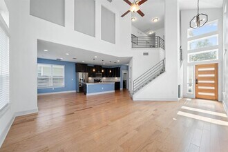 1406 Casa Dr in Austin, TX - Building Photo - Building Photo