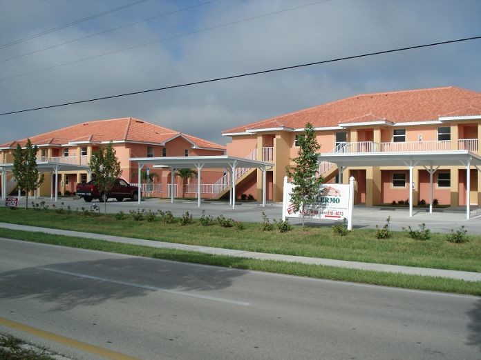 3304 Skyline Blvd in Cape Coral, FL - Building Photo