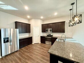 3517 Beutel Rd in Lorena, TX - Building Photo - Building Photo