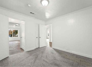 1528 W Cortland Ave in Fresno, CA - Building Photo - Building Photo