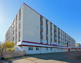 10059 165 St NW in Edmonton, AB - Building Photo - Building Photo