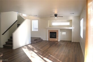 10031 Cranbrook Falls Ct in Las Vegas, NV - Building Photo - Building Photo