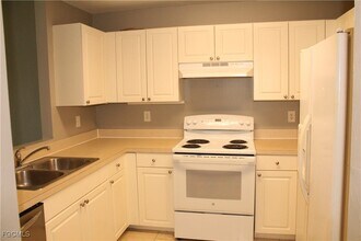 703 SE 8th Terrace in Cape Coral, FL - Building Photo - Building Photo