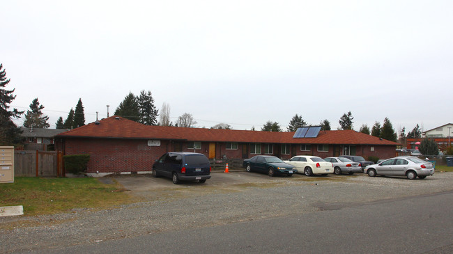 10606 Kendrick St SW in Lakewood, WA - Foto de edificio - Building Photo