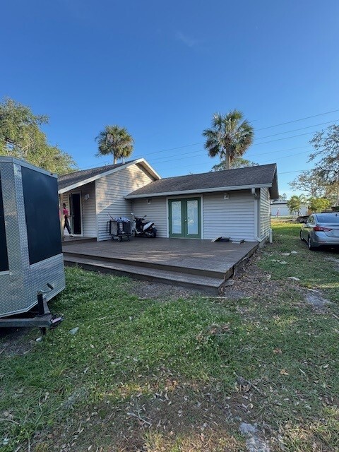 2245 Webber Street in Sarasota, FL - Foto de edificio - Building Photo