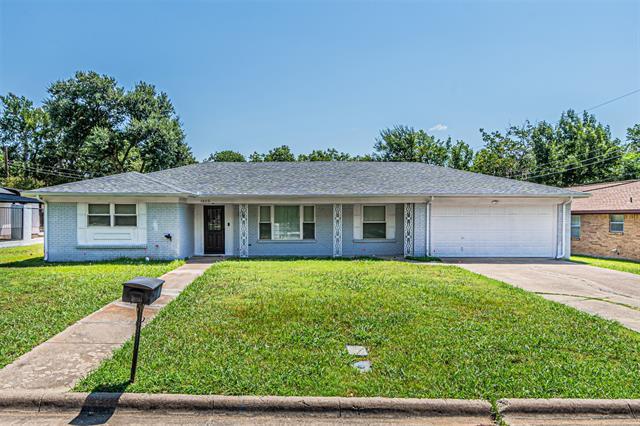property at 1805 W Cedar Elm Dr