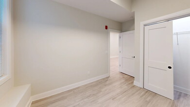 222 Tremont St, Unit 4-bed 2-bath in Boston, MA - Building Photo - Building Photo