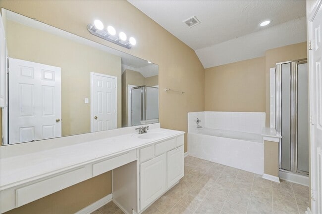 property at 2614 Willow Springs Ln