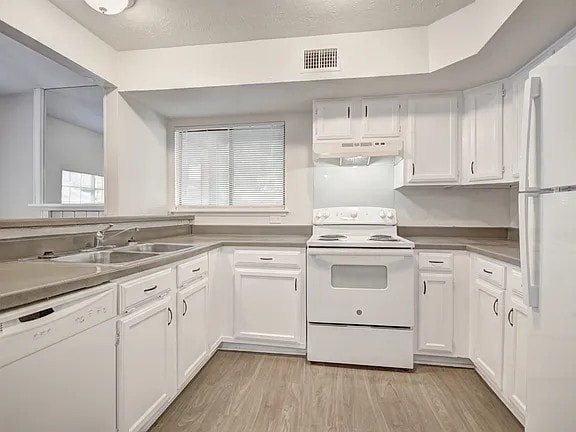 2520 Limestone Dr in Arlington, TX - Foto de edificio - Building Photo