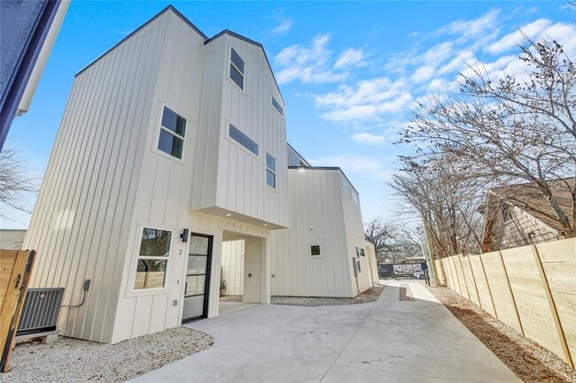 7208 Providence Ave in Austin, TX - Building Photo - Building Photo