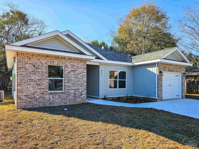 4521 Florelle Way in Pensacola, FL - Building Photo - Building Photo