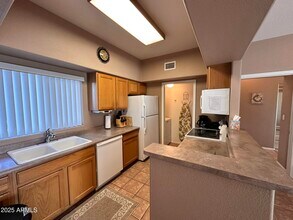 10401 N Saguaro Blvd in Fountain Hills, AZ - Building Photo - Building Photo
