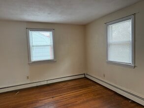 12 Clewes Rd in Millis, MA - Building Photo - Building Photo