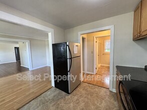 7515 Aboite Center Rd in Fort Wayne, IN - Building Photo - Building Photo
