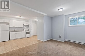 15 Faulkner St in Orangeville, ON - Building Photo - Building Photo