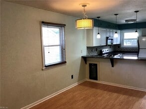 1218 Owl Ct in Virginia Beach, VA - Building Photo - Building Photo