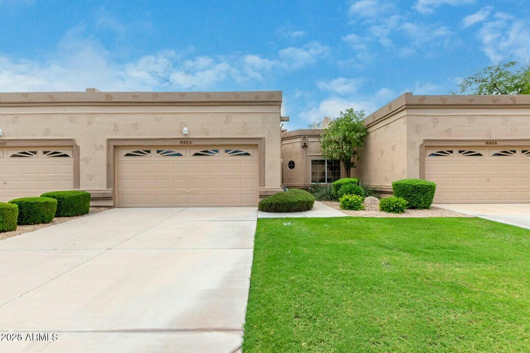 8351 W Taro Ln in Peoria, AZ - Building Photo