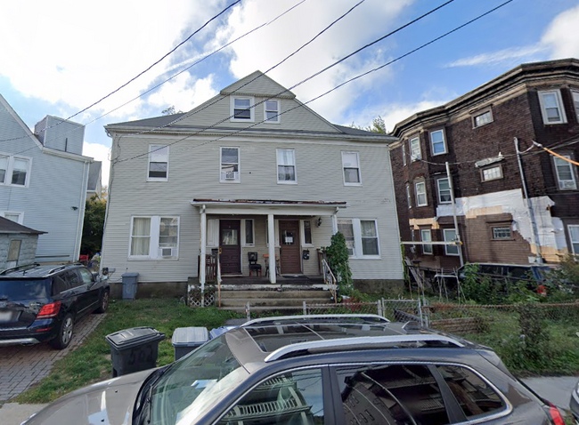 4 Haskell St, Unit 1 in Boston, MA - Building Photo - Building Photo