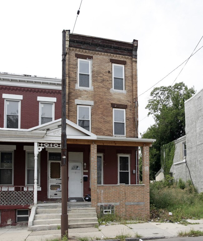 2244 N 12th St in Philadelphia, PA - Building Photo - Building Photo