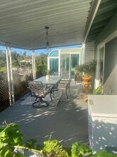 730 Lonsdale Ln in Vista, CA - Foto de edificio - Building Photo