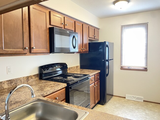 5122 Catawba Dr in Erie, PA - Building Photo - Building Photo