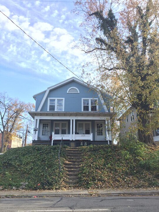 2636 Neil Ave in Columbus, OH - Building Photo