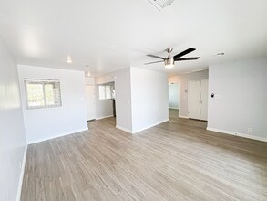 301 W Turney Ave in Phoenix, AZ - Building Photo - Building Photo