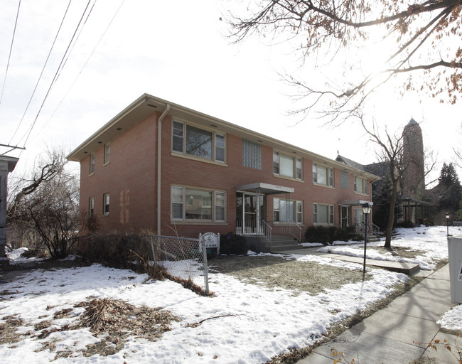 924 S 20th St in Lincoln, NE - Foto de edificio - Building Photo