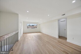 510 Bradley Ct in Princeton, NJ - Building Photo - Building Photo