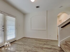 1746 Cloister Dr in Crosby, TX - Foto de edificio - Building Photo