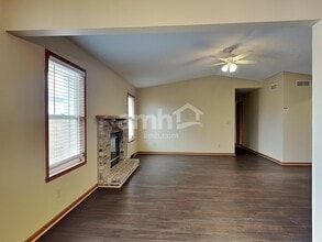 10284 Pinesap Pl in Roscoe, IL - Foto de edificio - Building Photo