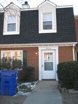 5712 Rivermill Cir in Portsmouth, VA - Building Photo