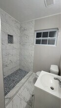 7115 N Tampania Ave in Tampa, FL - Building Photo - Building Photo