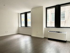 3 Cedar St in Manhattan, NY - Building Photo - Building Photo