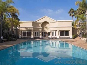 3935 Nobel Dr in San Diego, CA - Building Photo - Building Photo