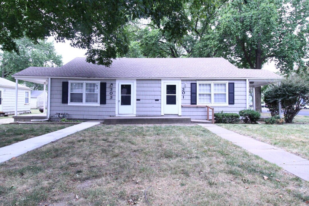 303 E 27th Ave in North Kansas City, MO - Building Photo