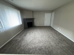 4920 Garland St, Unit 1 in Lincoln, NE - Building Photo - Building Photo