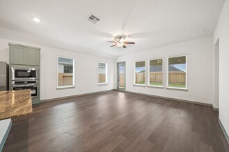 3264 Woodrose Orchard Dr in Pearland, TX - Building Photo - Building Photo