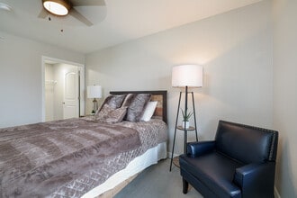 Horizon Trails Apartments in Gardner, KS - Foto de edificio - Building Photo