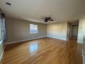231 Madrone St in Vacaville, CA - Building Photo - Building Photo