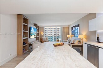 102 24th St in Miami Beach, FL - Building Photo - Building Photo