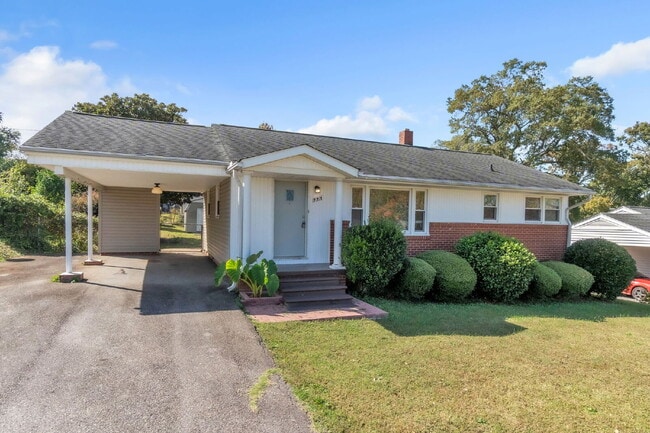 property at 711 Spring Hill Ave