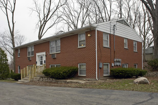 867-883 EMERALD Ave NE Apartments