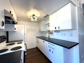 1393 Nord Ave in Chico, CA - Building Photo - Building Photo