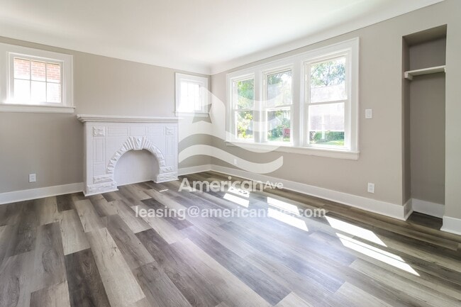 16534 Woodingham Dr in Detroit, MI - Foto de edificio - Building Photo